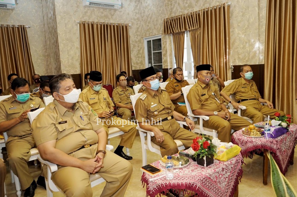  Bupati HM.Wardan Ikuti Webinar Nasional Bersama Kejati Riau