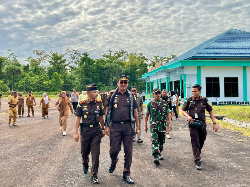 Kunker dan Supervisi Kajati Maluku DI Kabupaten  Seram Bagian Timur