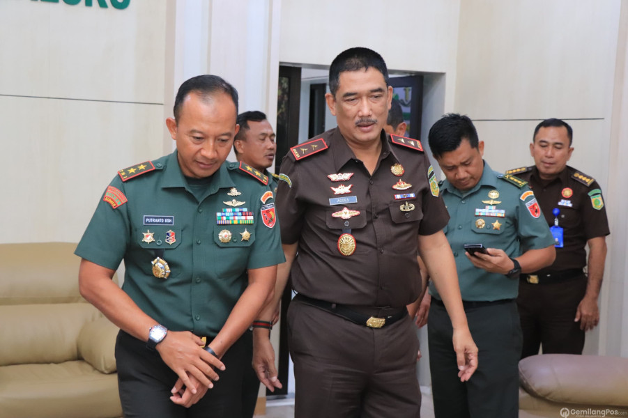 KEPALA KEJAKSAAN TINGGI MALUKU MENERIMA KUNKER DAN SILATURAHMI PANGDAM XV/PATTIMURA