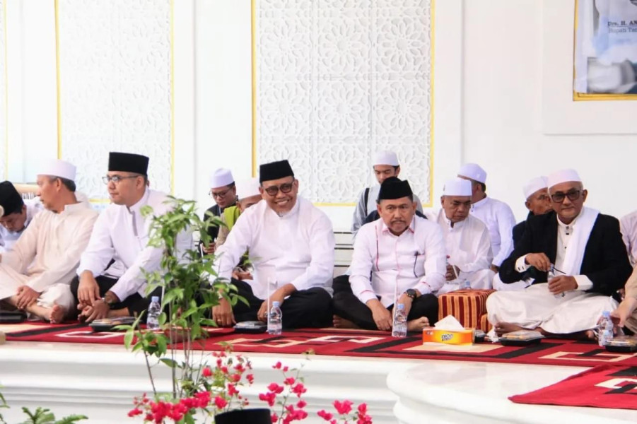 Bupati Inhil Hadiri Haul Akbar Syekh Abdul Qodir Al-Jaelani