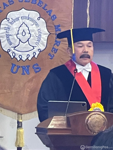 Jaksa Agung RI Beri Ulasan Terhadap Orasi Ilmiah Pengukuhan Profesor Kehormatan Prof. Dr. Bambang Sugeng Rukmono, S.H., M.H.