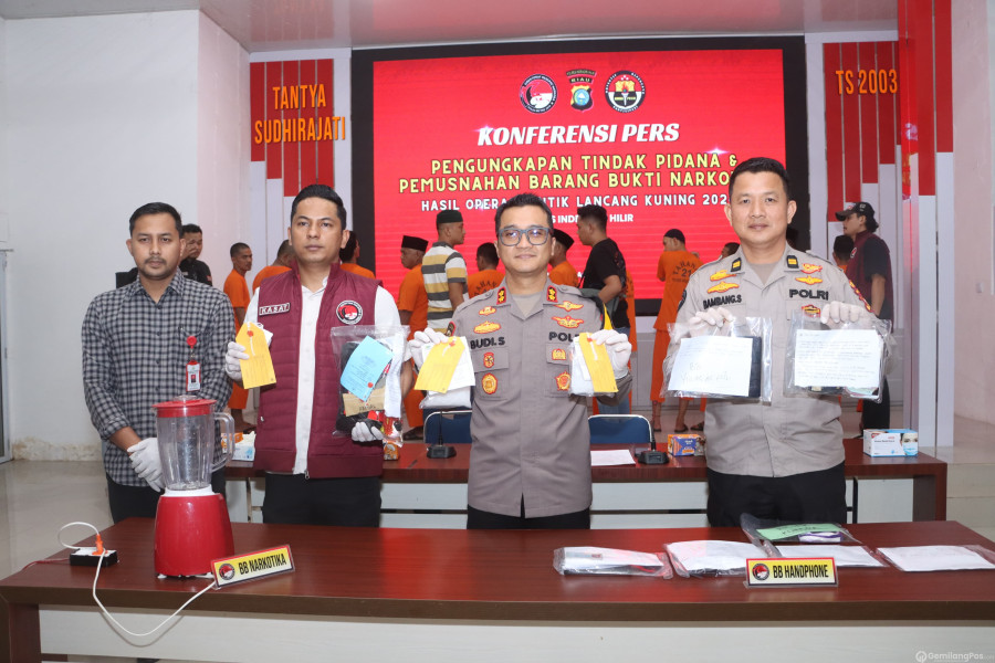Konferensi Pers Polres Inhil Tampilkan 25 Pengedar Narkotika Hasil Operasi Antik