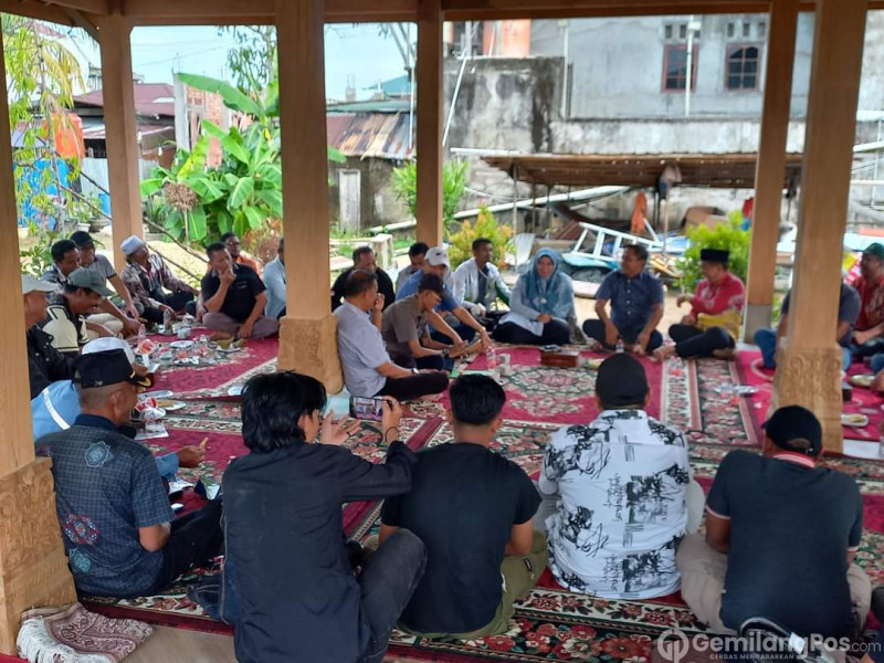 Ferryandi Sambut Puluhan Tokoh Masyarakat Inhil yang Datang Nyatakan Dukungan