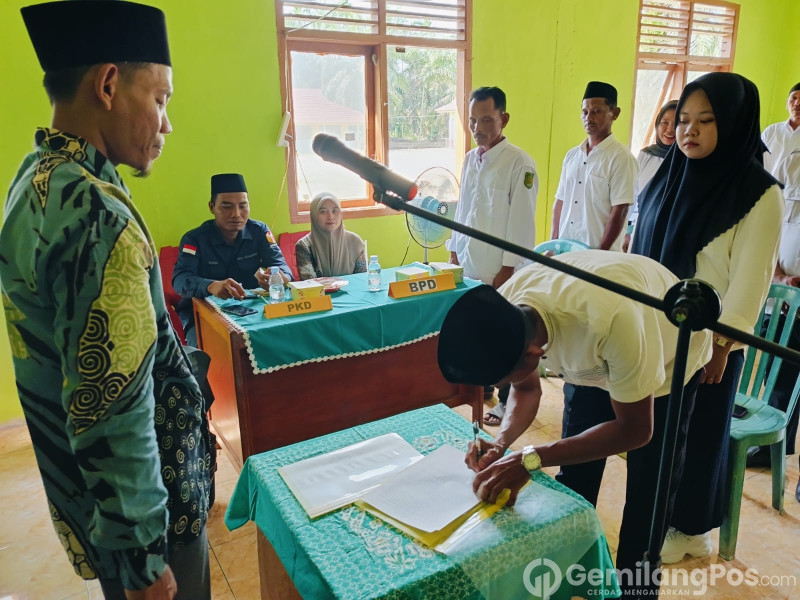 KPPS Desa Talang Jangkang Dilantik dan Giat Bimtek