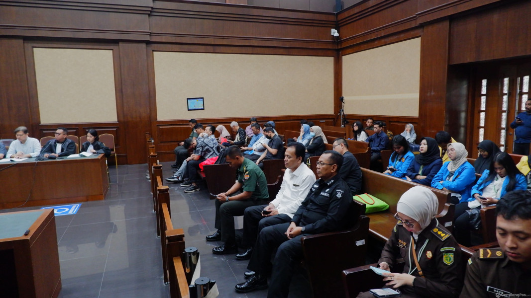 Pembacaan Surat Dakwaan Perkara Koneksitas Korupsi Kredit BRIguna pada Satuan Militer Cibinong Tahun 2016-2023