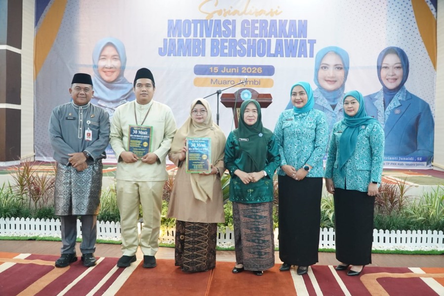 Sosialisasikan Gerakan Jambi Bersholawat di Muaro Jambi, Hesti Haris: Ini Komitmen TP PKK Perkuat Nilai-Nilai Religius di Masyarakat