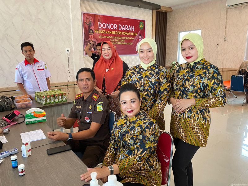 Keluarga Besar Kejari Rokan Hilir Gelar Donor Darah dalam Rangka HBA ke 64 dan IAD ke 24