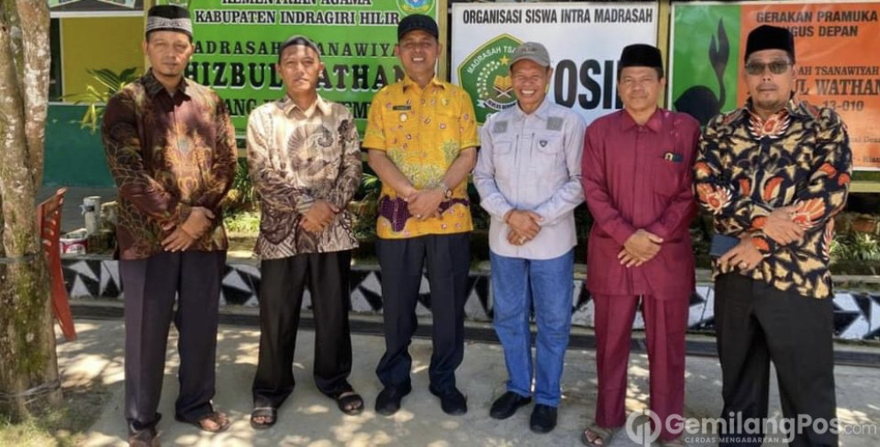 Perhatikan dunia pendidikan, Pj.Bupati Herman kunjungi Madrasah Aliya dan Tsanawiyah di Desa Keritang Hulu