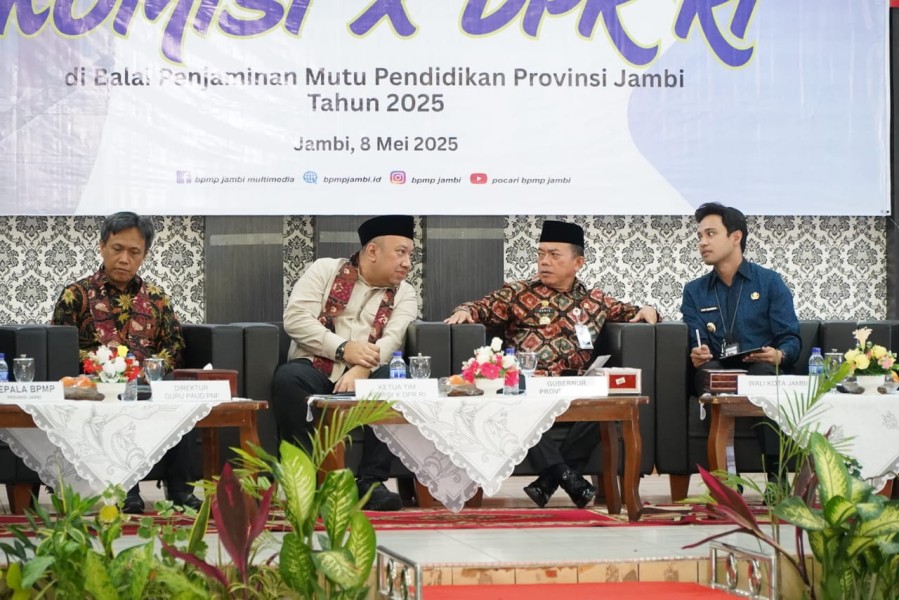 Gubernur Al Haris Harap Undang-Undang Yang Direvisi Berpihak Kepada Guru