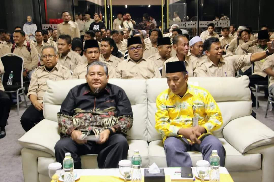 Di Ikuti Kades & Sekdes se-Inhil, Bupati Buka Bimtek Keterbukaan Informasi Publik