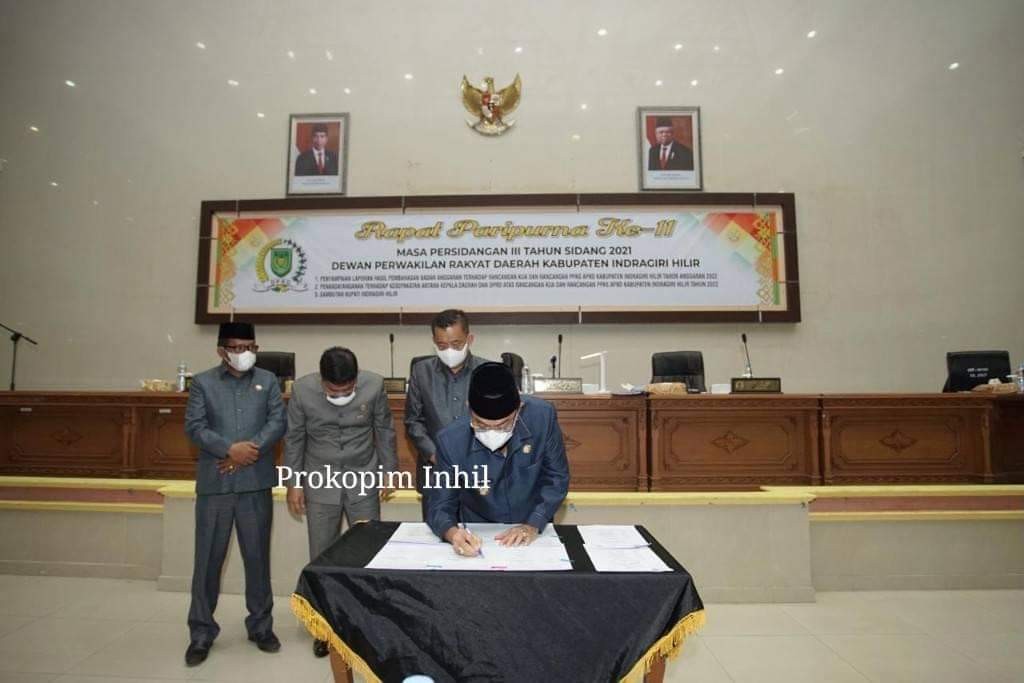 Bupati dan DPRD Inhil Tanda Tangani KUA dan PPAS APBD tahun anggaran 2022