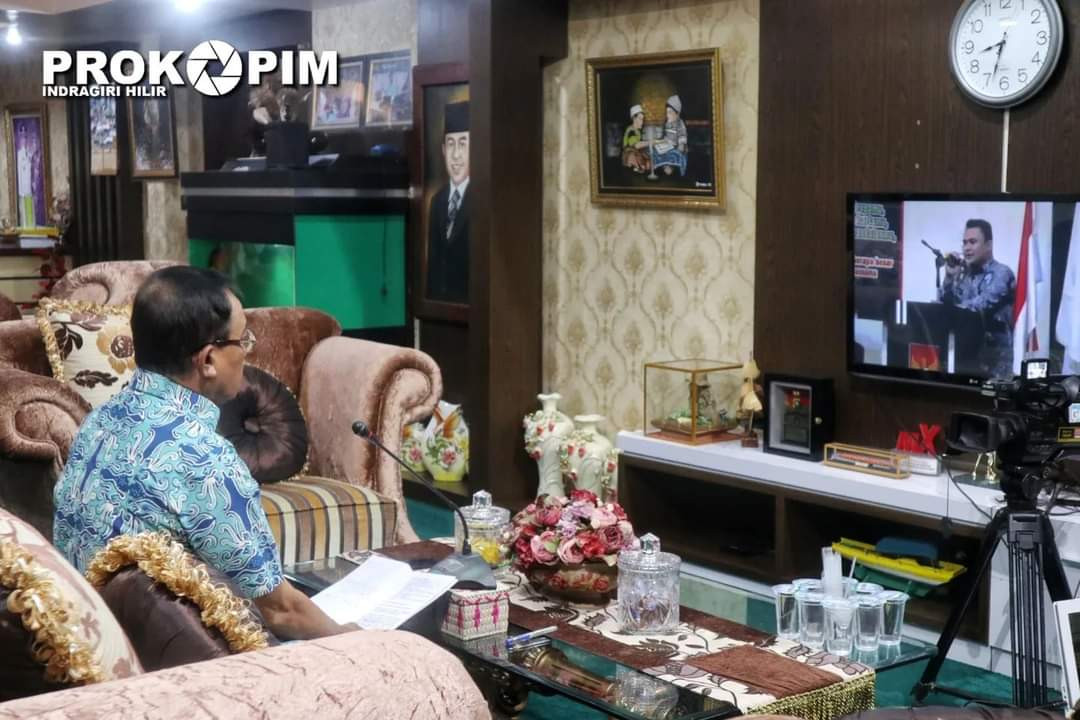 Bupati Wardan Buka Diskusi Forum Bisnis Perkelapaan