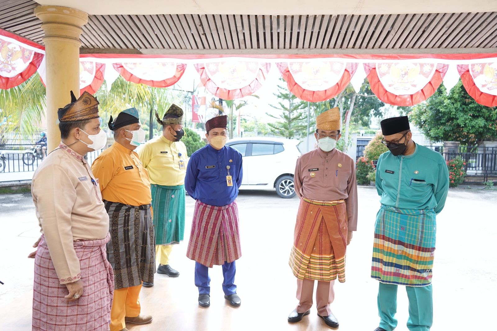 Bupati HM Wardan Tinjau Pelaksanaan Klinik Putri di Kantor Disdagtri Inhil