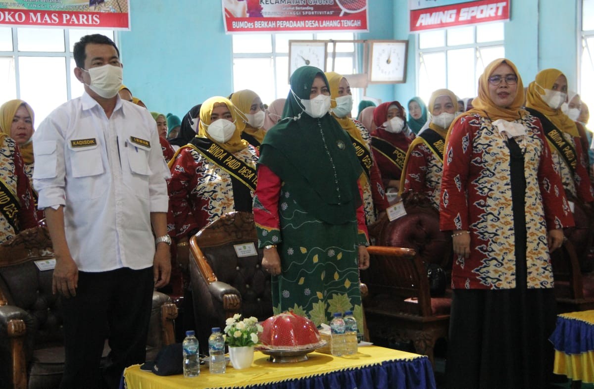 Bunda PAUD Hj. Zulaikhah Wardan Hadiri Pengukuhan Pokja Bunda PAUD & Pelantikan PC Himpaudi 