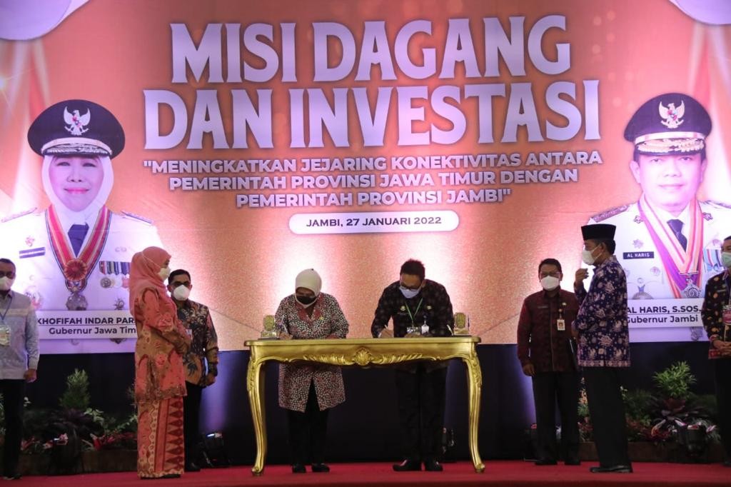 Jambi-Jatim Tanda Tangani MoU Misi Dagang dan Investasi, Sani: MoU Bersama Jatim Salah Satu Upaya Tingkatkan Perekonomian dan Kemajuan Daerah