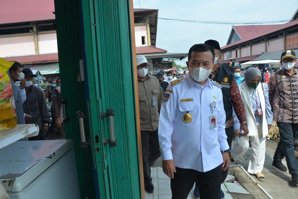 Gubernur Jambi Pastikan Harga Bahan Pokok Stabil Jepang Idul Fitri 1443 H