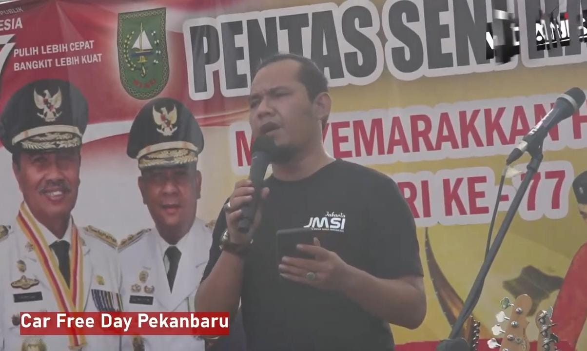 Misteri Gerbang Pontong Bergelegar Menyemarakkan HUT Riau ke 65 dan HUT RI 