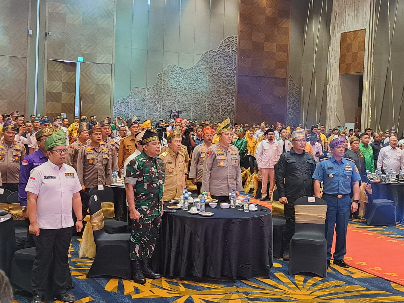 Kepala Seksi Ideologi, Politik, Pertahanan, dan Keamanan ( Kasi A) Bidang Intelijen Kejaksaan Tinggi Riau Hadiri Kegiatan Deklarasi Pemilu Damai Tahun 2024