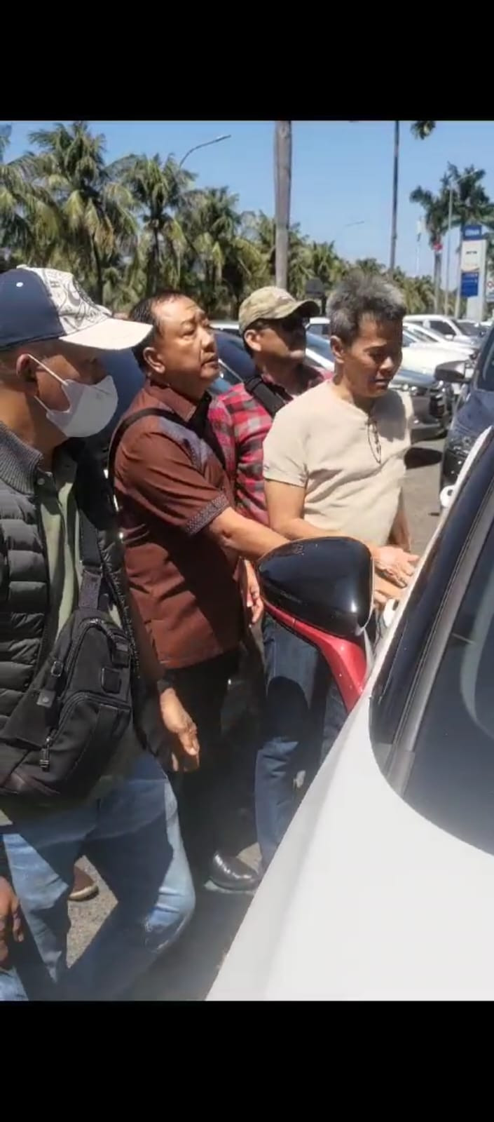 Tim Tabur Kejaksaan Agung Berhasil Mengamankan DPO Terpidana ARWAN KOTY
