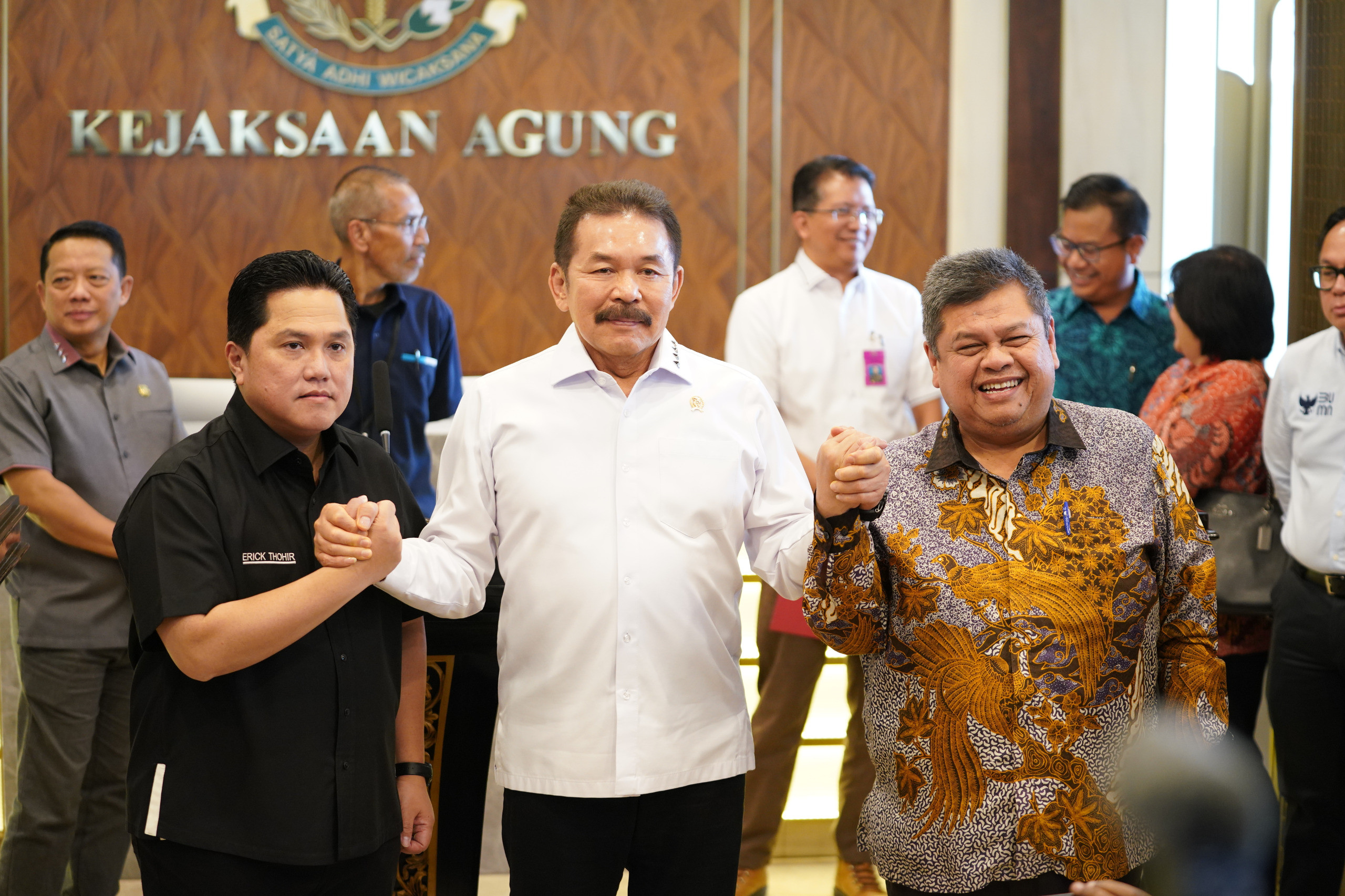 Jaksa Agung & Menteri BUMN Sampaikan Perkembangan Perkara Dugaan Korupsi Dana Pensiun