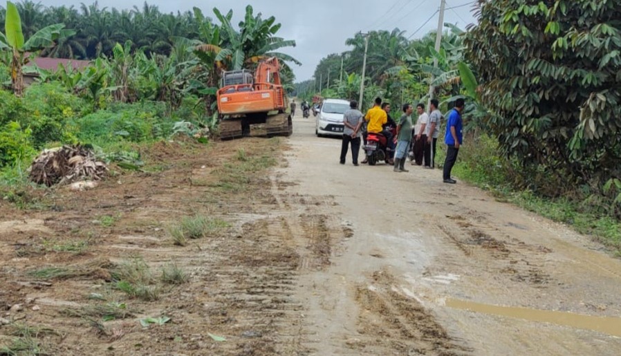 Perbaikan Jalan Sekara - Limau Manis, Ini kata Kades Sekara