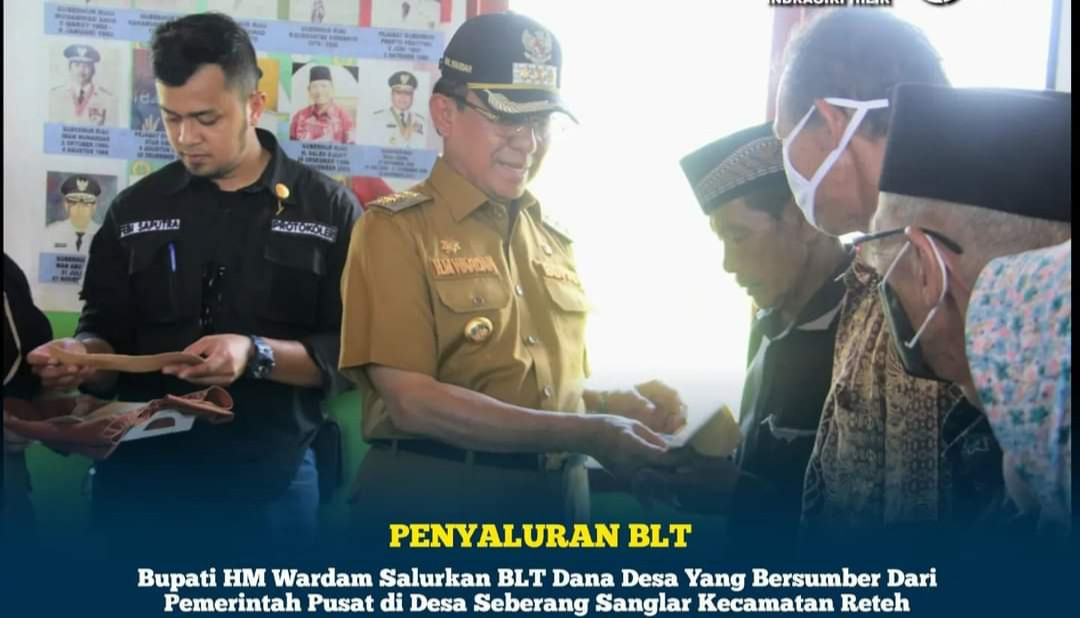 Salurkan BLT DD ke Desa Seberang Sanglar, Bupati Wardan: Mari Gunakan Sebaik Mungkin