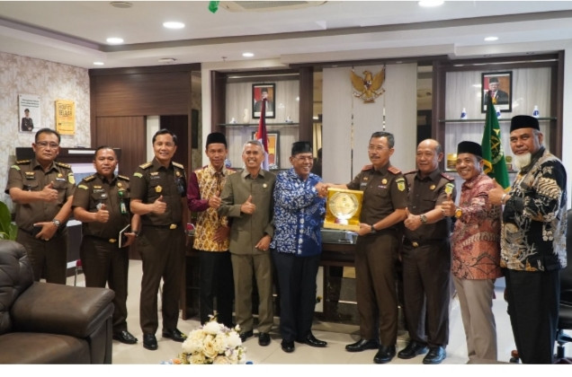 Kajati Riau Terima Kunker dan Silaturahmi Ketua Komisi DPRD Provinsi Riau