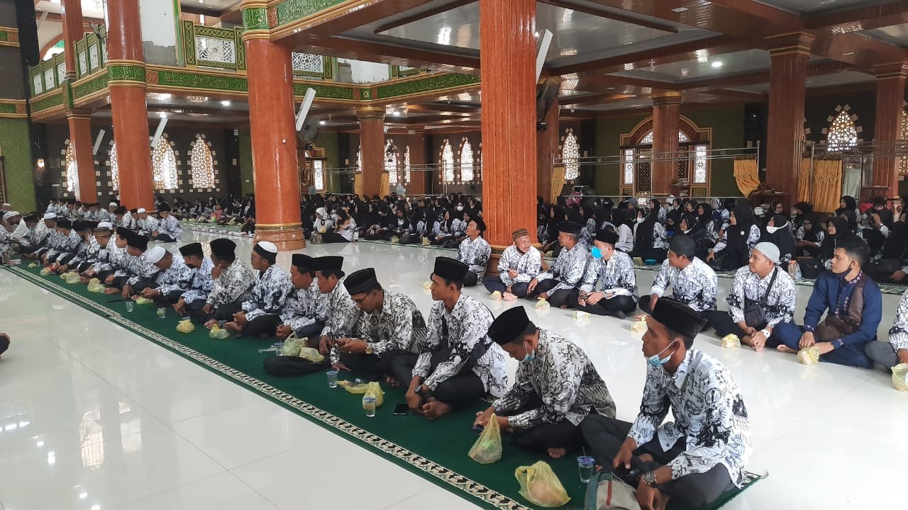 Pengurusan Baru PGRI Kecamatan Reteh Gelar Peringatan Maulid Nabi  Muhammad SAW Tahun 1443 H