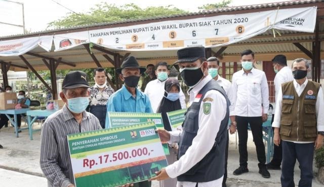 Warga Kurang Mampu di Sabak Auh Siak Dapat Bantuan Rehab Rumah dari Pusat