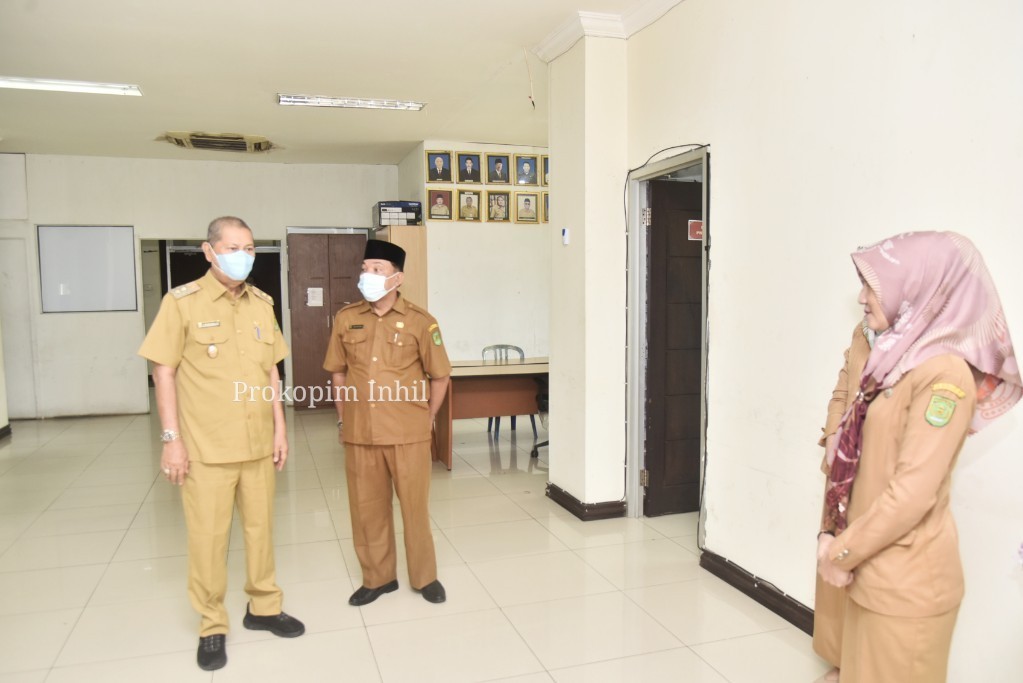 Wabup H.Syamsuddim Uti Kunjungi Setiap Ruang Kerja Bagian Sekretariat Kantor Bupati, \