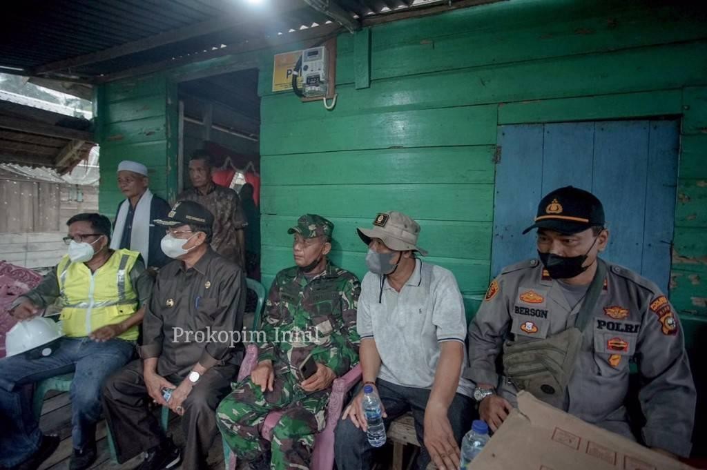 2 Hari Berturut-turut, Bupati HM.Wardan Lakukan Peninjau Pembangunan Ruas Jalan Kuala Saka-Teluk Lanjut- Sungai Guntung