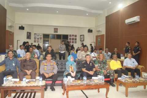 Bupati Inhil Hadiri Hibah 3 Unit Speedboat Ambulans Air