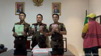 CABANG KEJARI MALUKU TENGAH DI WAHAI TAHAN 2 TERSANGKA DUGAAN TIPIKOR ADD/DD KECAMATAN SERAM UTARA