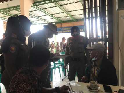 Satpol PP Inhil Kembali Menciduk ASN sedang Nongkrong