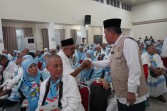 Pesan Wagub Sani Saat Lepas 444 JCH BTH 20, Sempurnakan Rukun Haji, Doakan Jambi dari Tanah Suci