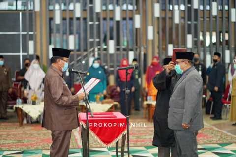 Fauzar Resmi Gantikan Said Syarifuddin Sebagai Penjabat Sekda Inhil