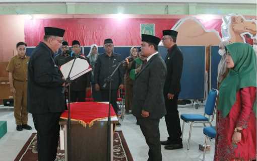 Bupati Inhil Lantik 3 Pejabat Administrator dan Pengawas Dilingkungan Disdukcapil