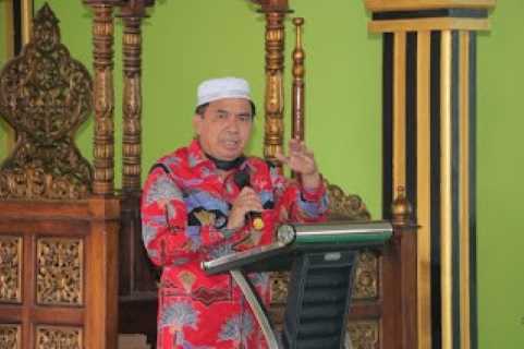 Ketua DPRD kabupaten Indragiri Hilir Hadiri Acara Isra\' Mi\'raj Di Desa Seberang Pebenaan