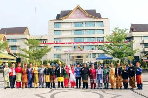 Sekda Afrizal Irup HUT RI ke-78 di Inhil