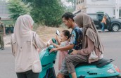 Bantu Lindungi Warga dari Kabut Asap, PT SAS Distribusikan 8.000 Masker di Batang Hari