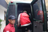 Pelaksanaan Tahap II dan Pemindahan Tahanan Terhadap Tersangka UI dalam Perkara Korupsi Pemkab Kotawaringin Barat