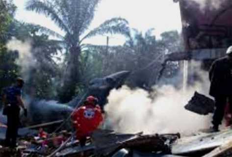 Video: Pesawat TNI AU Jatuh di Pemukiman Penduduk di Kubang Jaya Kampar