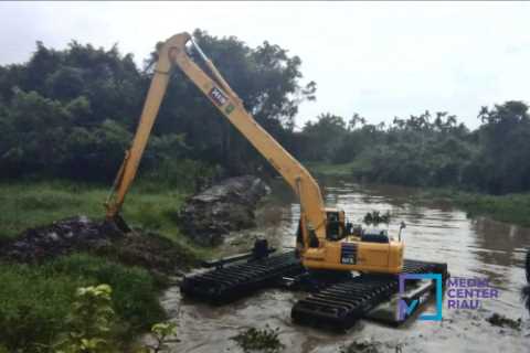 Pemprov Riau Normalisasi Sungai Reteh Inhil Sepanjang 5 Km