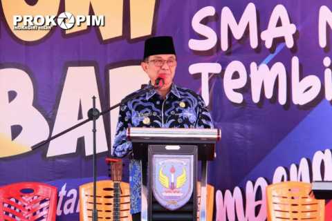 Bupati Wardan Hadiri Reuni Akbar Angkatan Alumni SMAN 1 Tembilahan