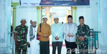 PJ Bupati Herman Berbuka Puasa Bersama dan Serahkan Bantuan Rp 10 Juta di Mesjid Al-Mujahidin Kec. Pelangiran
