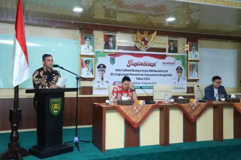 Bupati Inhil Buka Sosialisasi Internalisasi Budaya Kerja ASN BerAkhlak di Lingkungan Pemkab Inhil 