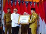 Kepatuhan Pelayanan Publik Pemprov Jambi Diganjar Penghargaan Tertinggi Ombudsman RI