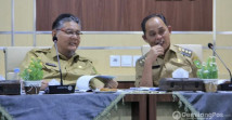 Pj Bupati Inhil Pimpin Rapat Evaluasi Fisik dan Keuangan Periode November 2023