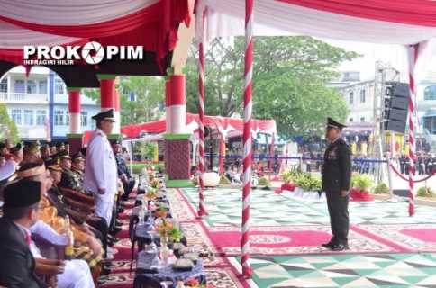Wabup Inhil Pimpin Upacara Penurunan Bendera HUT RI ke-78 