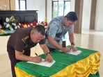Tanda Tangani MoU antara BRI KC Masohi, Plt. Kajari SBB: Perkuat Sinergi Penegakan Hukum dan Tata Kelola Keuangan